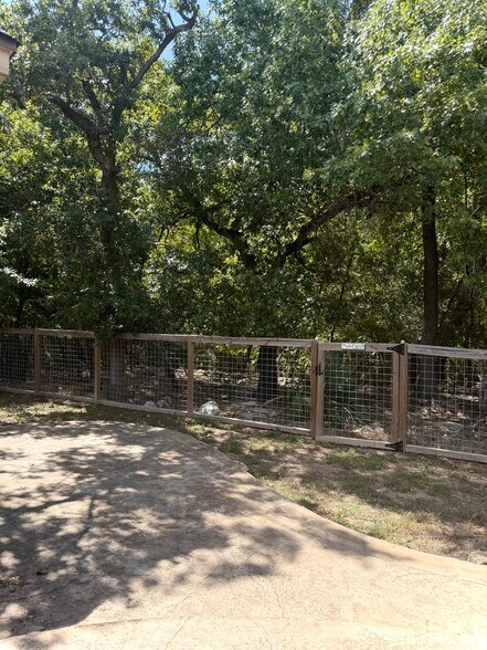 Backyard Greenbelt views - 15327 English River Loop