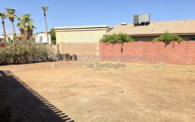 Building Photo - 19011 N 14th Pl