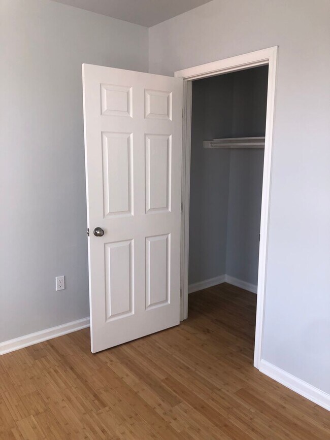 Building Photo - 600 N Arlington Ave