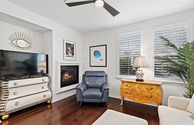 Building Photo - 71 Brownstone Way