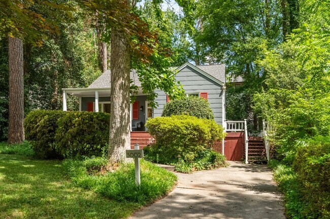 Building Photo - Charming Bungalow in Sunset Hills Neighborhood