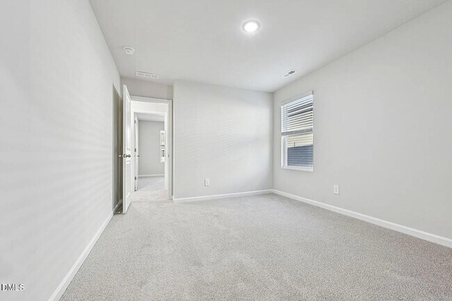 Building Photo - 528 Bridger Dr