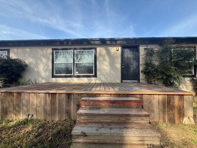 Building Photo - FR T L12795