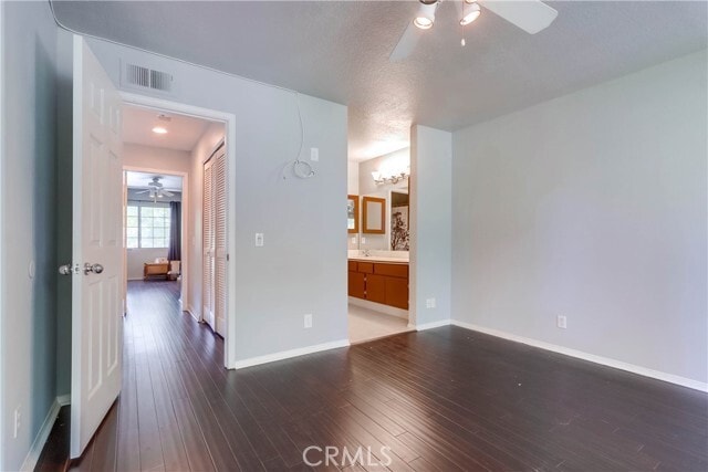 Building Photo - 23633 Kingdon Ct
