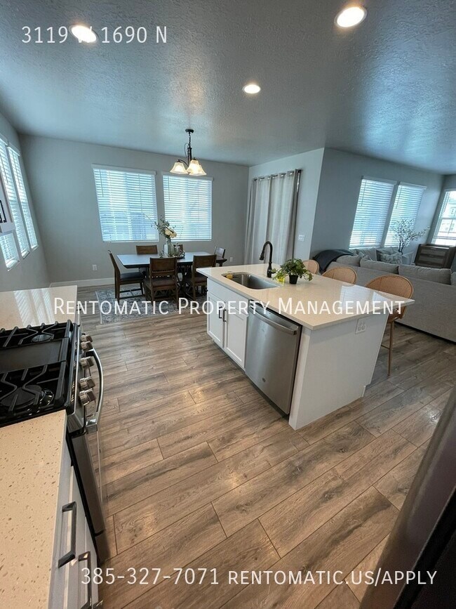Building Photo - 3119 W 1690 N