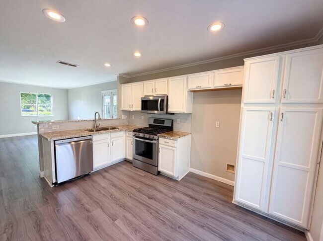 Building Photo - 4319 Monhegan Way