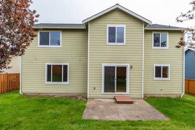 Building Photo - 4 Bedroom 2.5 bath Home in Cherry Hill