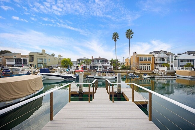 Building Photo - 4017 Channel Pl