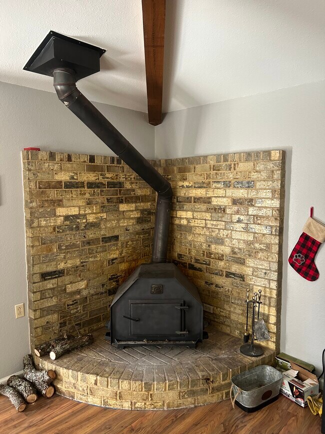 Building Photo - 2088 Co Rd 1215