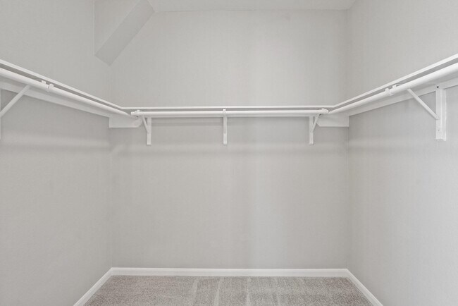 Building Photo - 2547 Hawthorn Park Ct