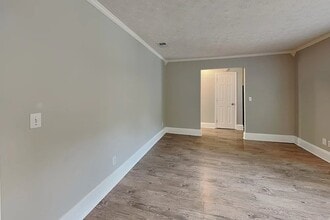 Building Photo - 3246 Bruckner Blvd SW