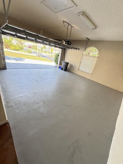 Building Photo - 10839 Madison Dr
