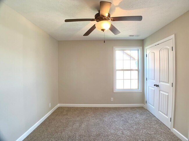 Building Photo - 1734 Ellie Piper Cir
