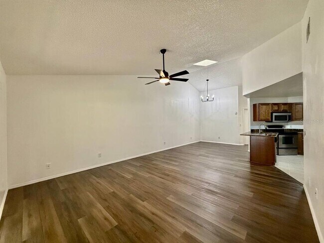 Building Photo - 1317 Coolridge Dr