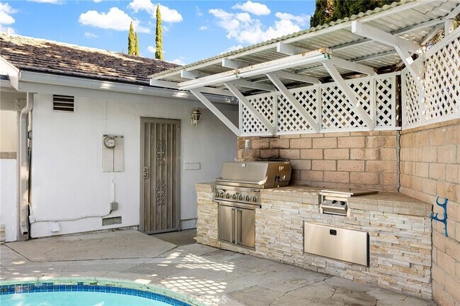 Building Photo - 12115 Braemore Pl