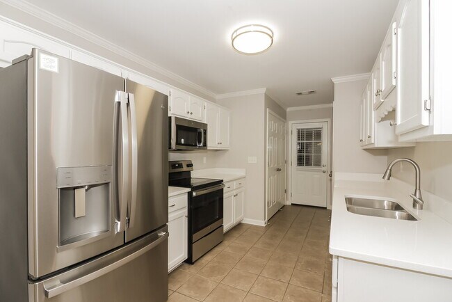 Building Photo - 2964 Dove Cove