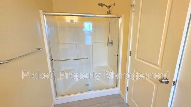 Building Photo - 2467 Schley Blvd