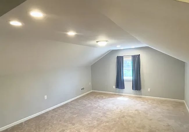 Building Photo - 6580 Kugler Mill Rd