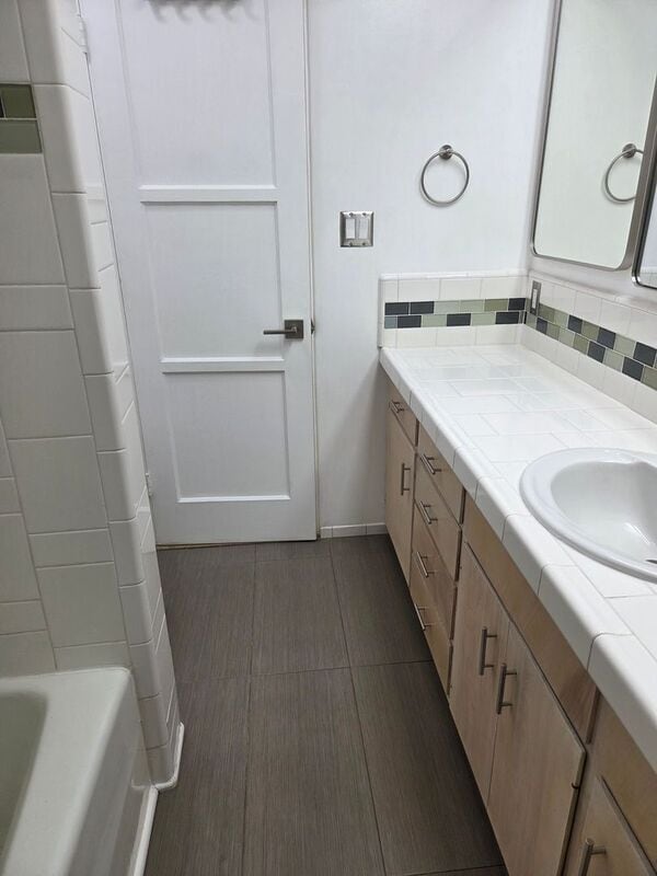 Building Photo - 1616 S Tremont St