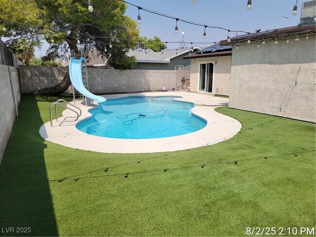 Building Photo - 604 Dolores Dr