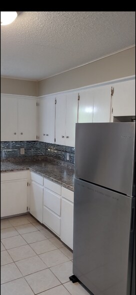 Building Photo - 1405 Ocotilla Dr