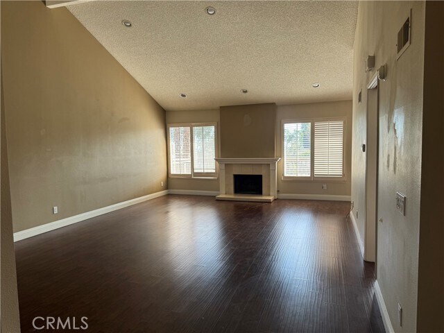 Building Photo - 2310 Applewood Cir