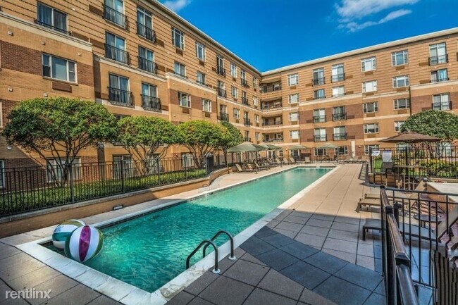 Building Photo - 45 Riverwalk Pl