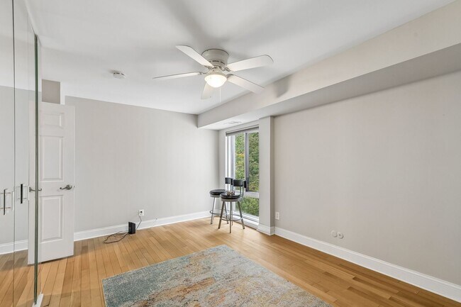 Building Photo - 2 bed/2 bath condo in Penn Valley