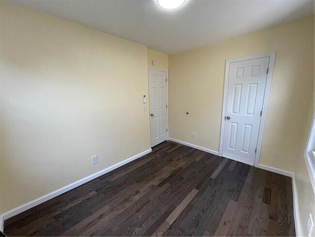 Building Photo - 111-24 169th St