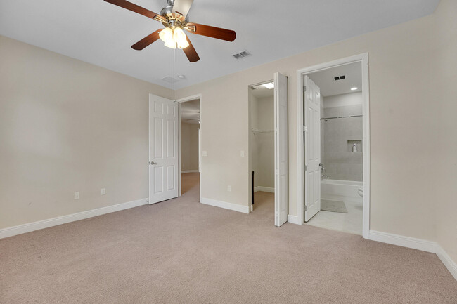 Building Photo - 9485 McAneeny Ct