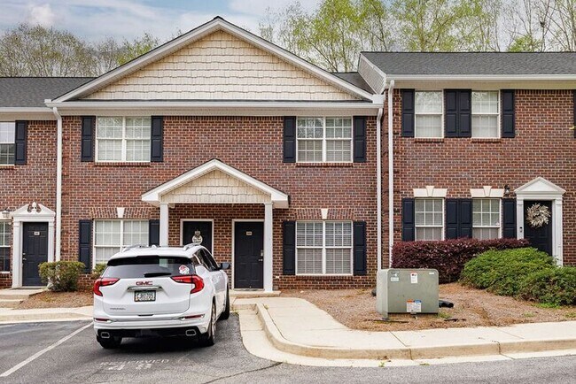 Primary Photo - 101 Wood Lake Dr