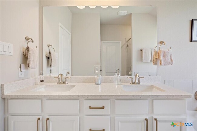 Building Photo - 5737 St Charles Dr