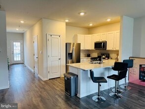Building Photo - 344 Trego Avenue