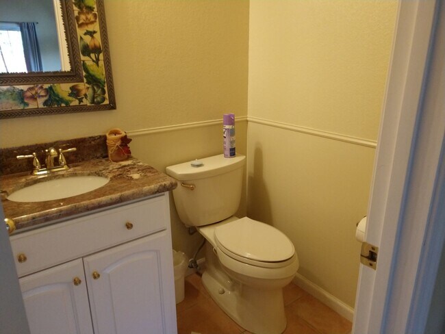 Building Photo - 3+ Bedroom Glen Ellen Home!