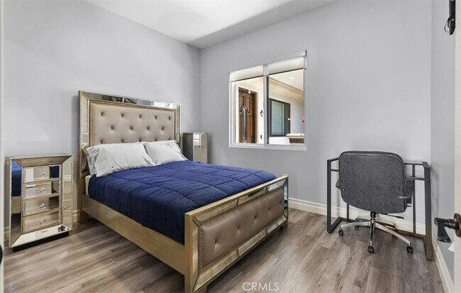 Building Photo - 201 N Reese Pl