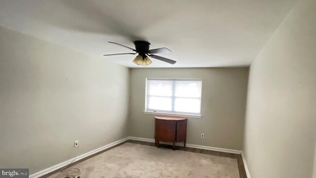 Building Photo - 598 Belmont Ave