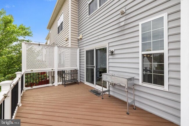 Building Photo - 1774 Moultrie Terrace NE
