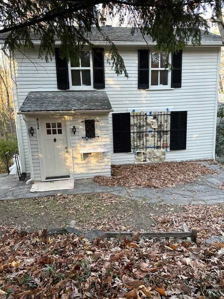 Building Photo - 6124 Old Dominion Dr