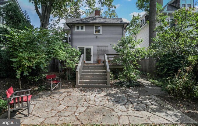 Building Photo - 30 Vandeventer Ave