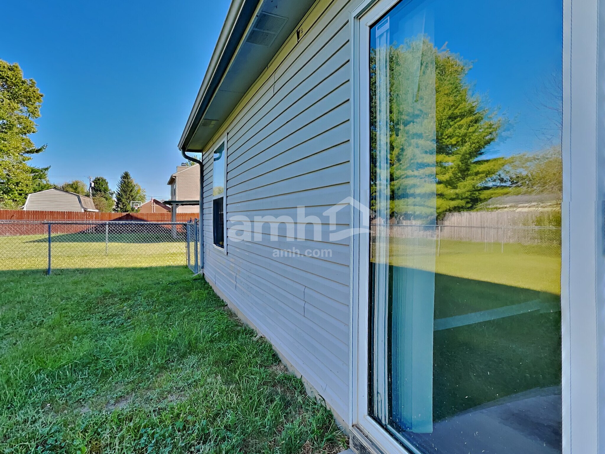 Building Photo - 252 Woodfield Dr
