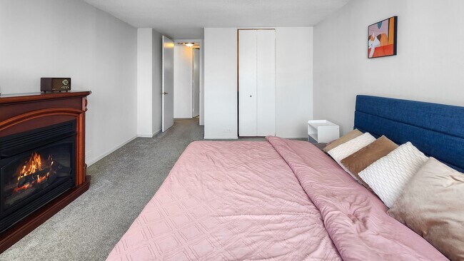 Building Photo - 405 N Wabash Ave