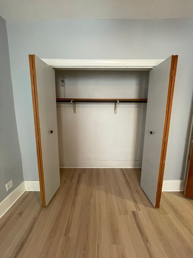 Building Photo - ? Newly Remodeled 2-Bedroom Apartment! ?