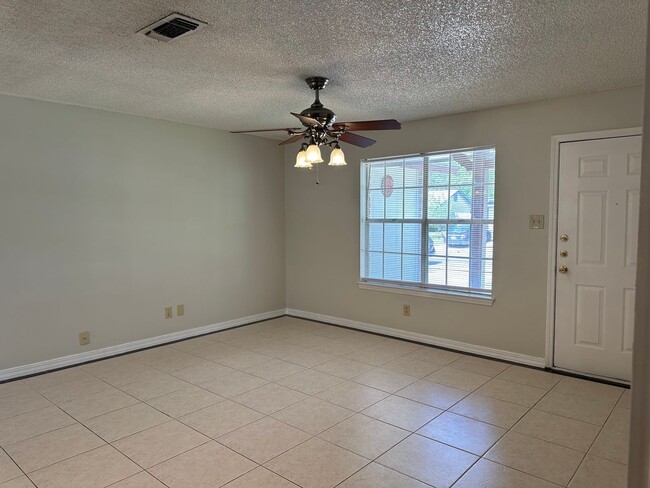 Building Photo - 8231 Meadow Forest St
