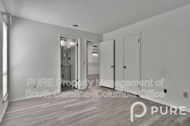 Building Photo - 207 Weddell St