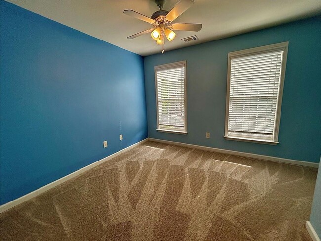 Building Photo - 4692 Wehunt Commons Dr