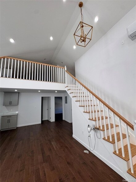 Building Photo - 609 Ovington Ave