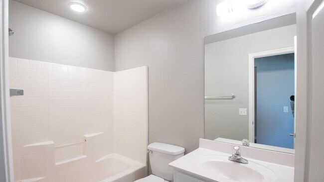 Building Photo - 21925 Homesteaders Rd