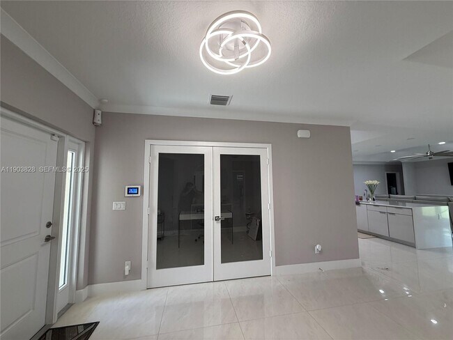 Building Photo - 1718 California