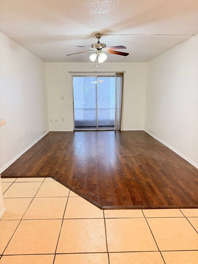 Building Photo - Two-bedroom apartment for rent in Margate