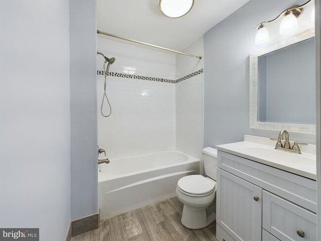 Building Photo - 2232 Aquia Dr